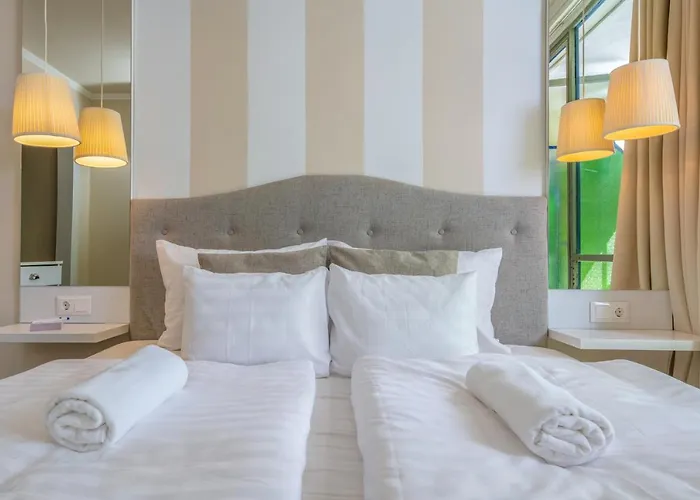 Venusz Hotel 3*